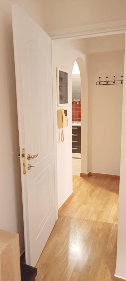 Apartamento Filoxenia House Marousi -Private Parking- Atenas Exterior foto