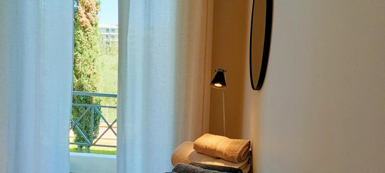 Apartamento Filoxenia House Marousi -Private Parking- Atenas Exterior foto