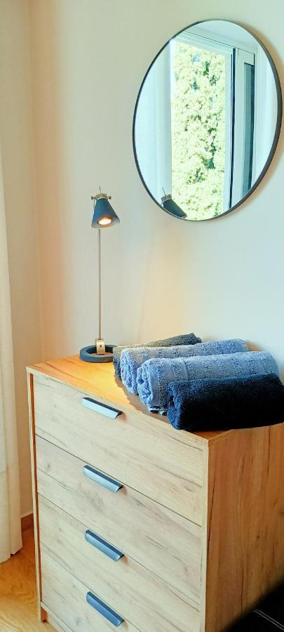 Apartamento Filoxenia House Marousi -Private Parking- Atenas Exterior foto