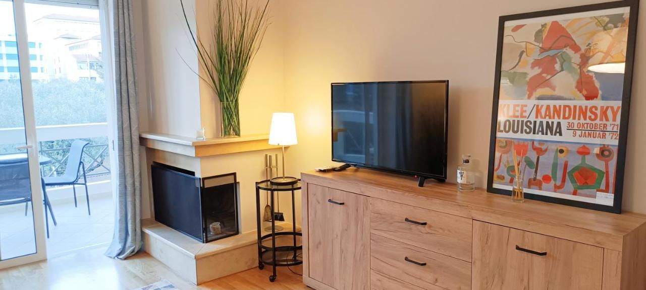 Apartamento Filoxenia House Marousi -Private Parking- Atenas Exterior foto